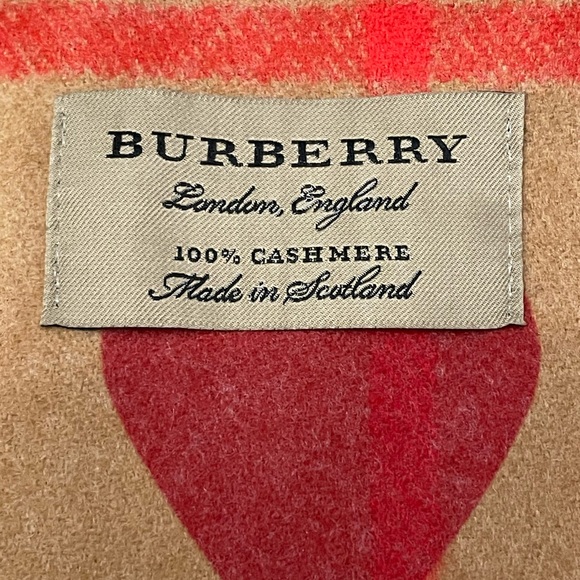 NIB BURBERRY CHECK SCARF 100% CASHMERE WITH GIFT BOX AND SHOPPING BAG - Picture 5 of 7